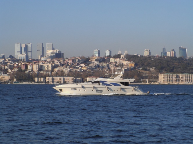 Яхта “Azimut 98 Leonardo”