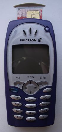 Ericsson T65 — отсек для SIM-карты